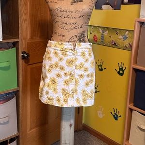 💛🌟🌻🌻FOREVER 21 mini Skirt